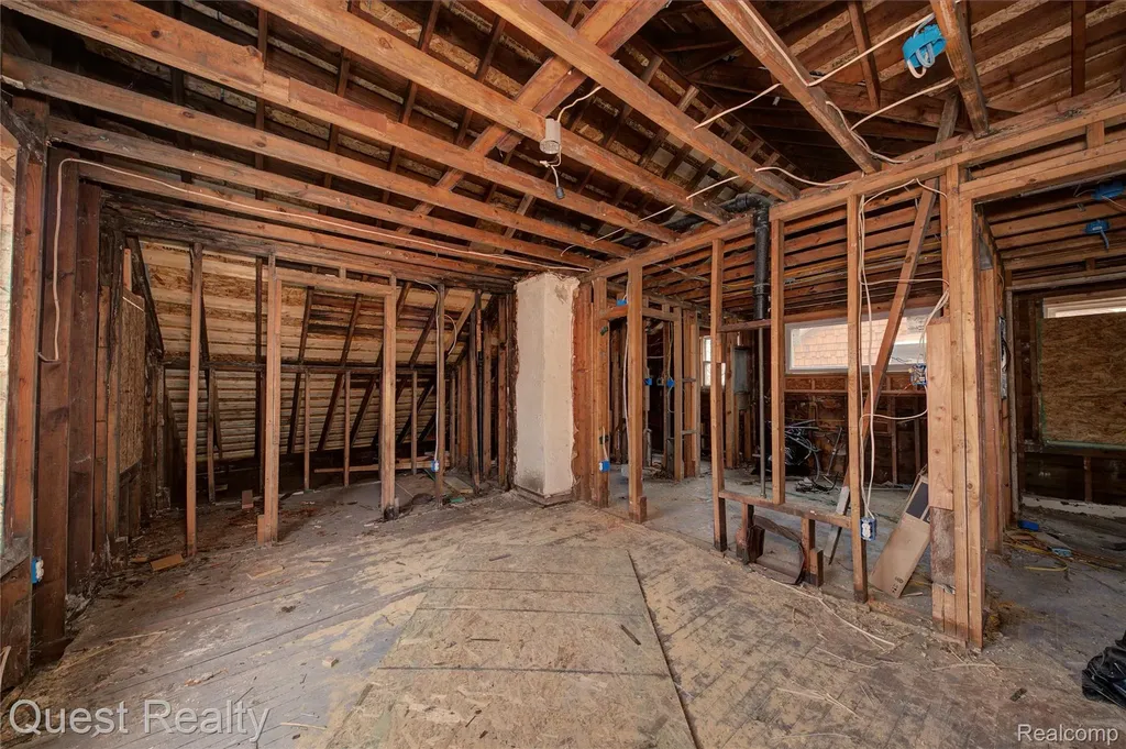 18659 Goulburn Street Detroit City MI 48205