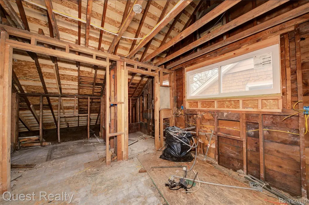 18659 Goulburn Street Detroit City MI 48205