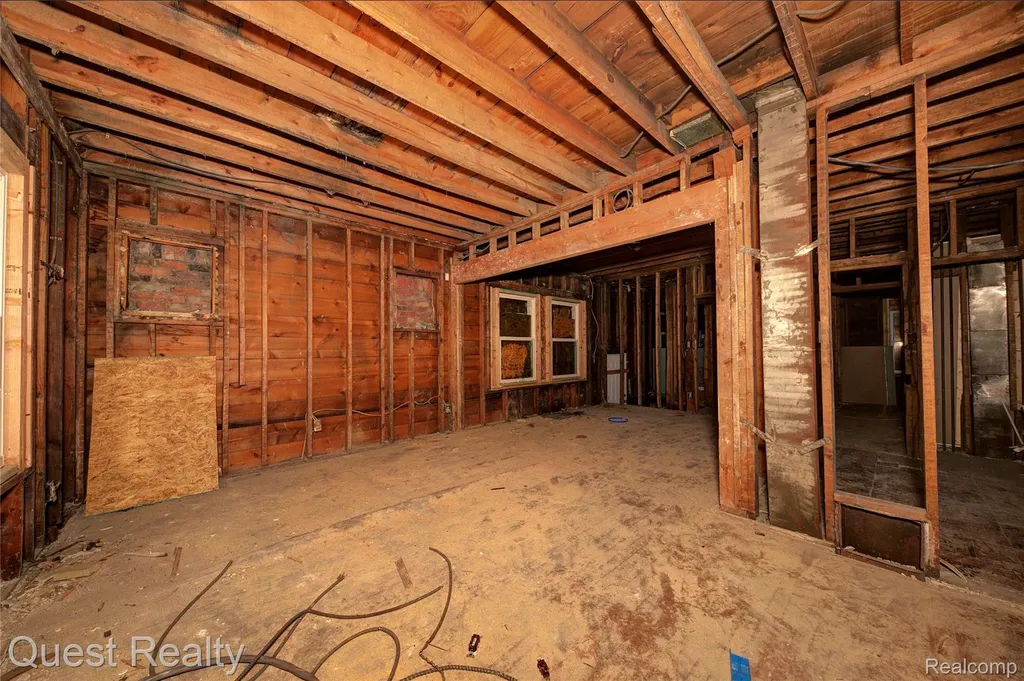 18659 Goulburn Street Detroit City MI 48205