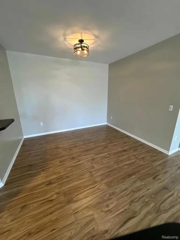 15269 Yale Drive Clinton Charter Township MI 48038