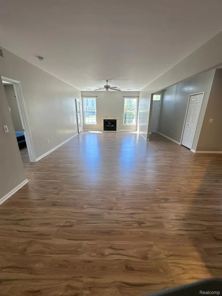 15269 Yale Drive Clinton Charter Township MI 48038