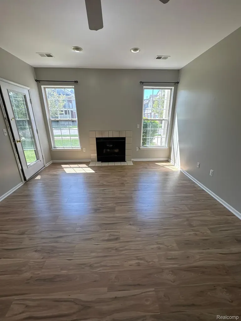 15269 Yale Drive Clinton Charter Township MI 48038