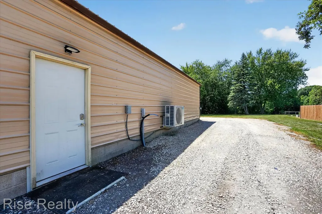 4338 S Duffield Road Clayton Charter Township MI 48449