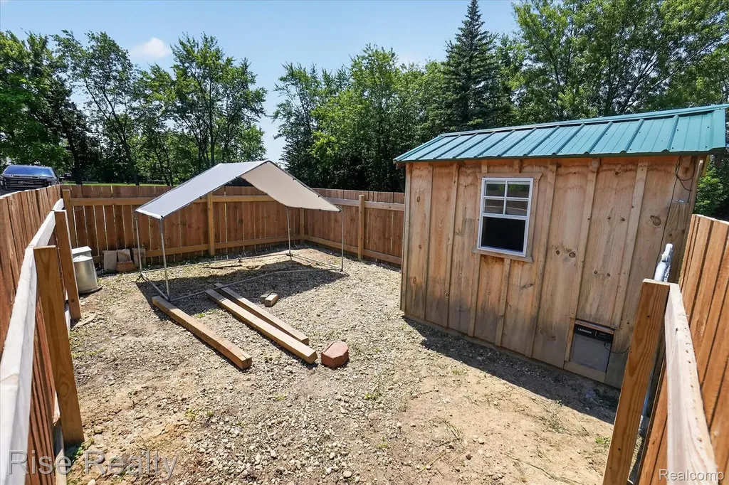 4338 S Duffield Road Clayton Charter Township MI 48449