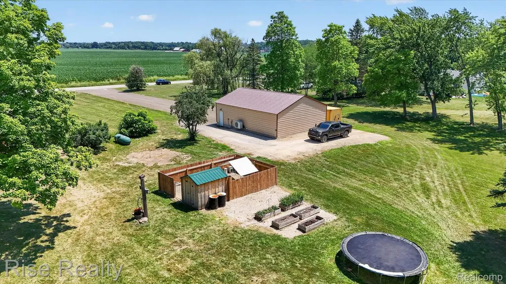 4338 S Duffield Road Clayton Charter Township MI 48449