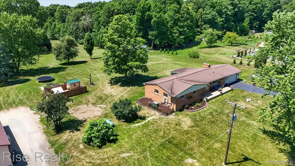 4338 S Duffield Road Clayton Charter Township MI 48449