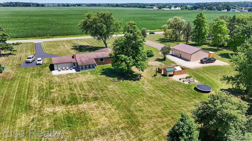 4338 S Duffield Road Clayton Charter Township MI 48449