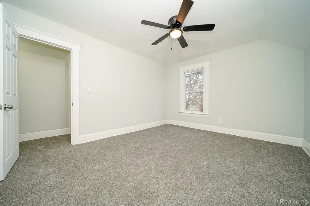 2016 W Grand Street Detroit City MI 48238