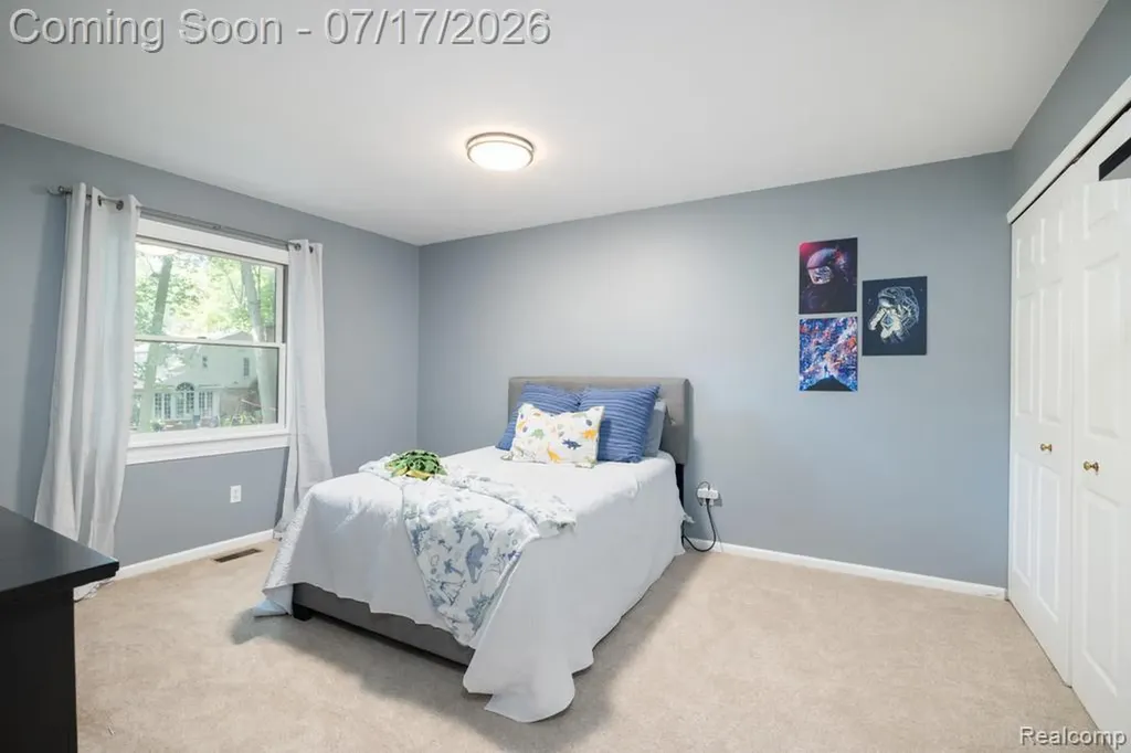 1648 Kilburn Road N Rochester Hills City MI 48306