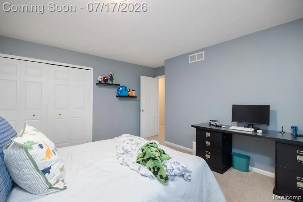 1648 Kilburn Road N Rochester Hills City MI 48306