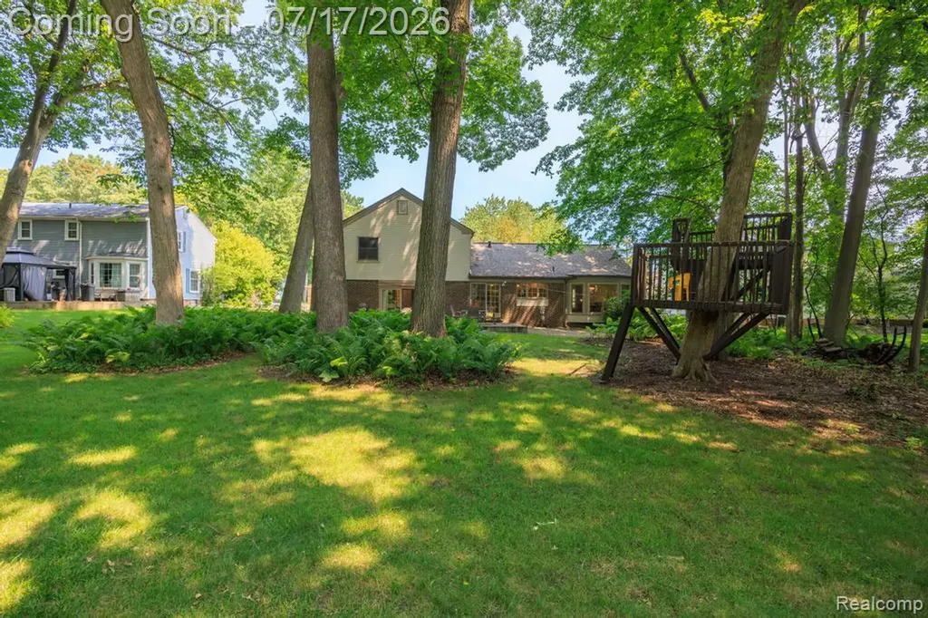 1648 Kilburn Road N Rochester Hills City MI 48306