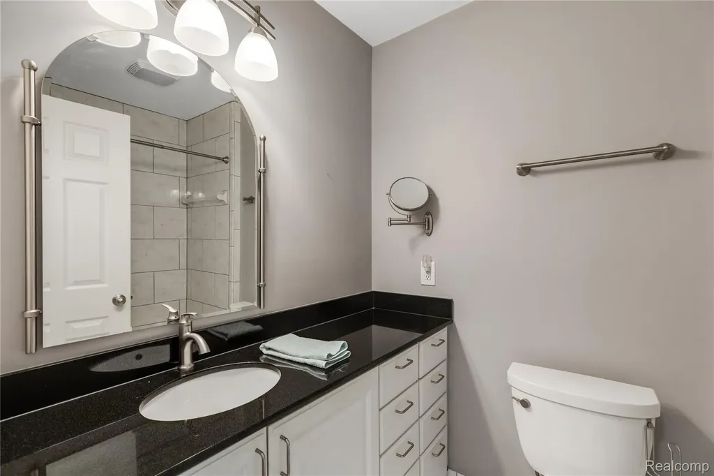 2802 Bombridge Court Ann Arbor City MI 48104