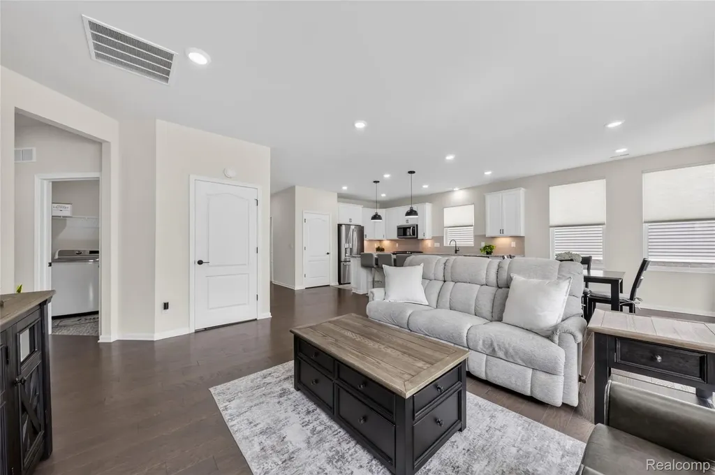 4987 Mayer Street Canton Charter Township MI 48188