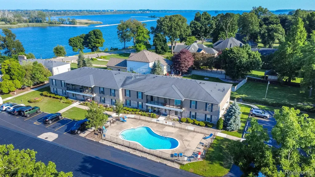 24360 East River Road Grosse Ile Township MI 48138