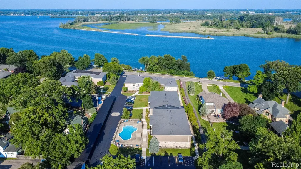 24360 East River Road Grosse Ile Township MI 48138