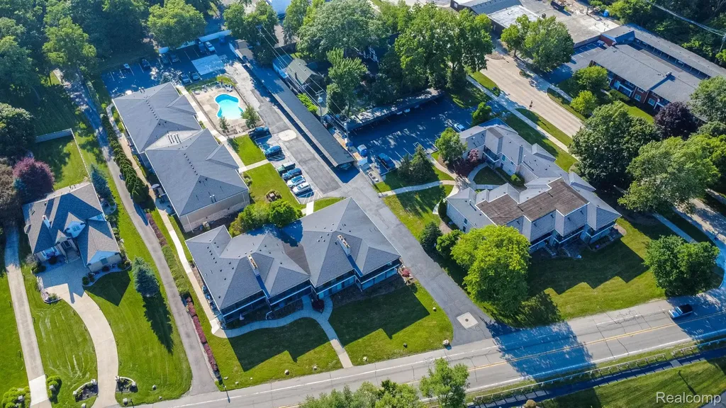 24360 East River Road Grosse Ile Township MI 48138