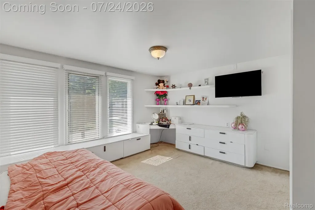 28824 Appleblossom Lane Farmington Hills City MI 48331