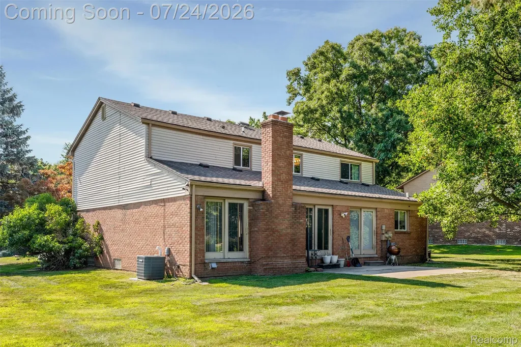 28824 Appleblossom Lane Farmington Hills City MI 48331