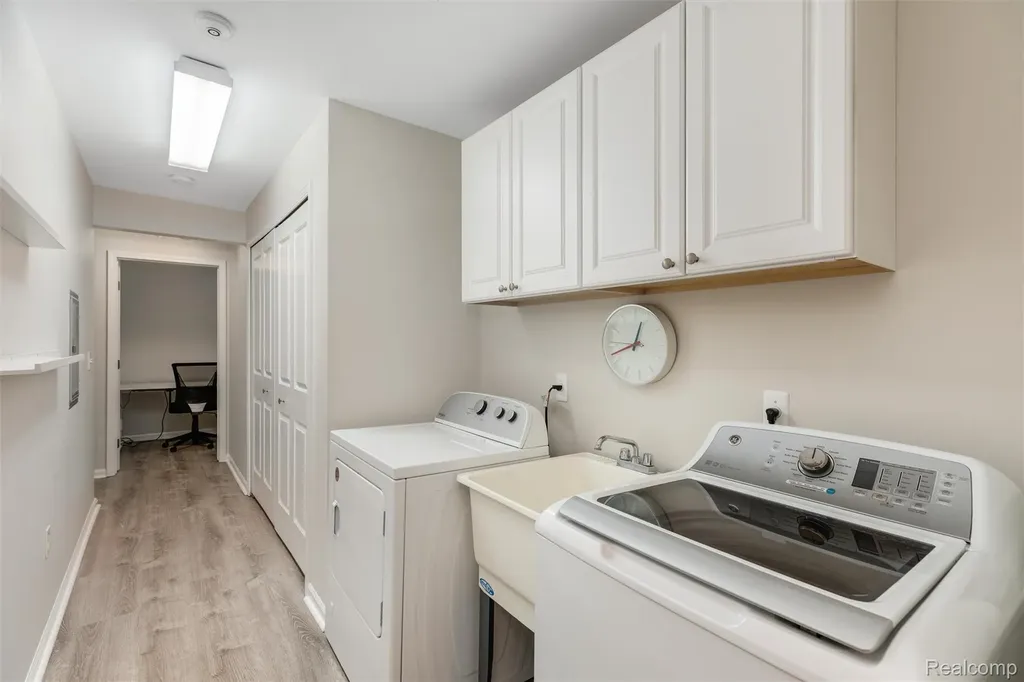 47879 Cardiff Avenue Canton Charter Township MI 48188