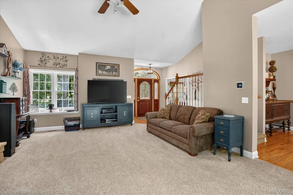 3217 Pineview Trail Genoa Township MI 48843