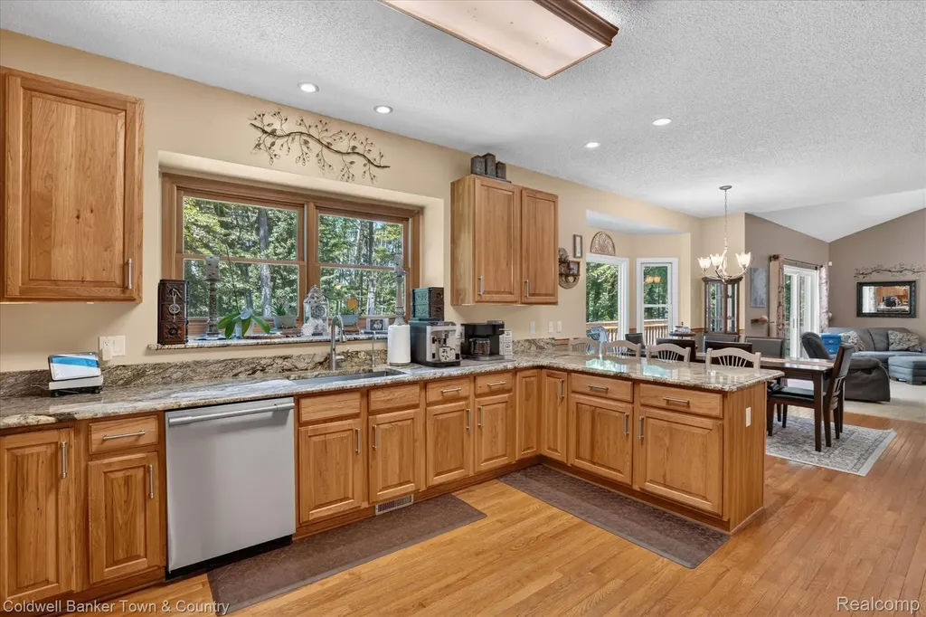 3217 Pineview Trail Genoa Township MI 48843