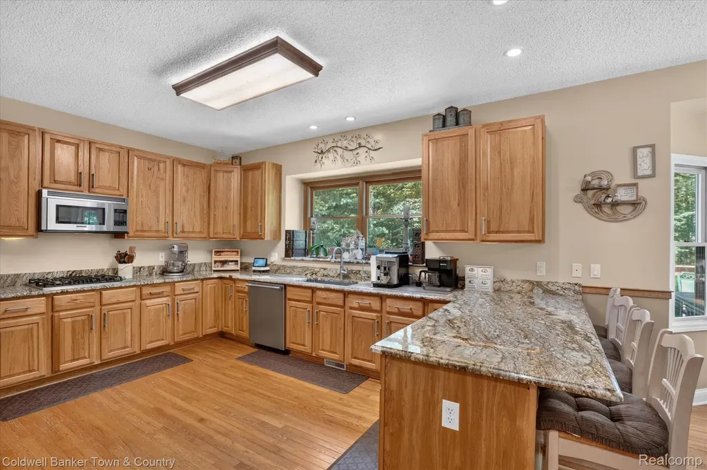 3217 Pineview Trail Genoa Township MI 48843