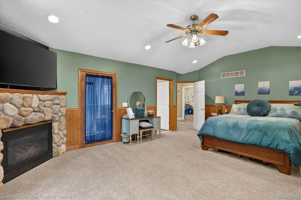 3217 Pineview Trail Genoa Township MI 48843