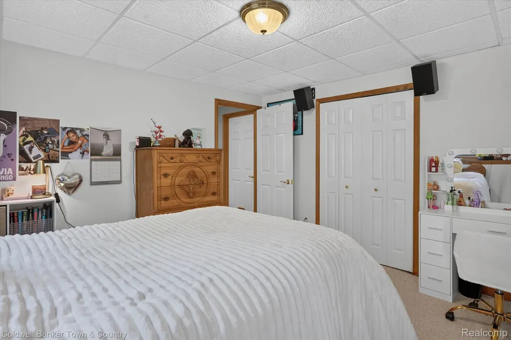 3217 Pineview Trail Genoa Township MI 48843