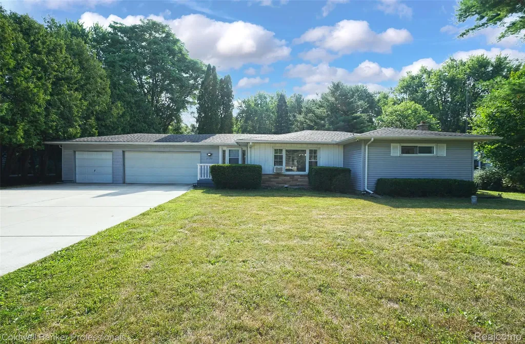7194 N Center Road Genesee Charter Township MI 48458