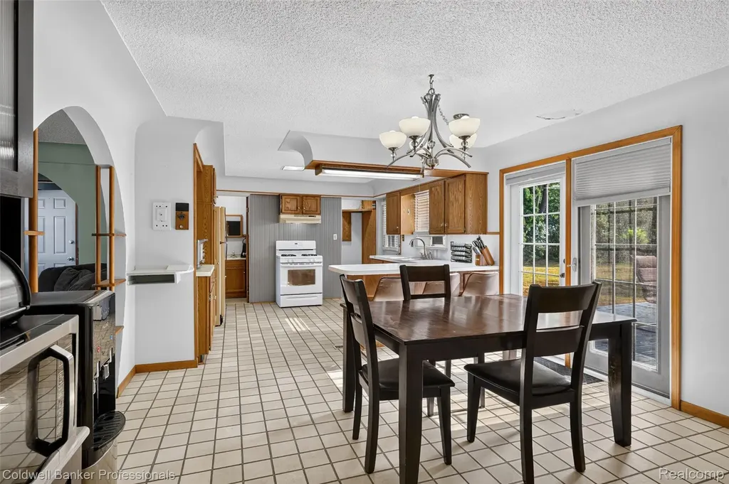 7194 N Center Road Genesee Charter Township MI 48458