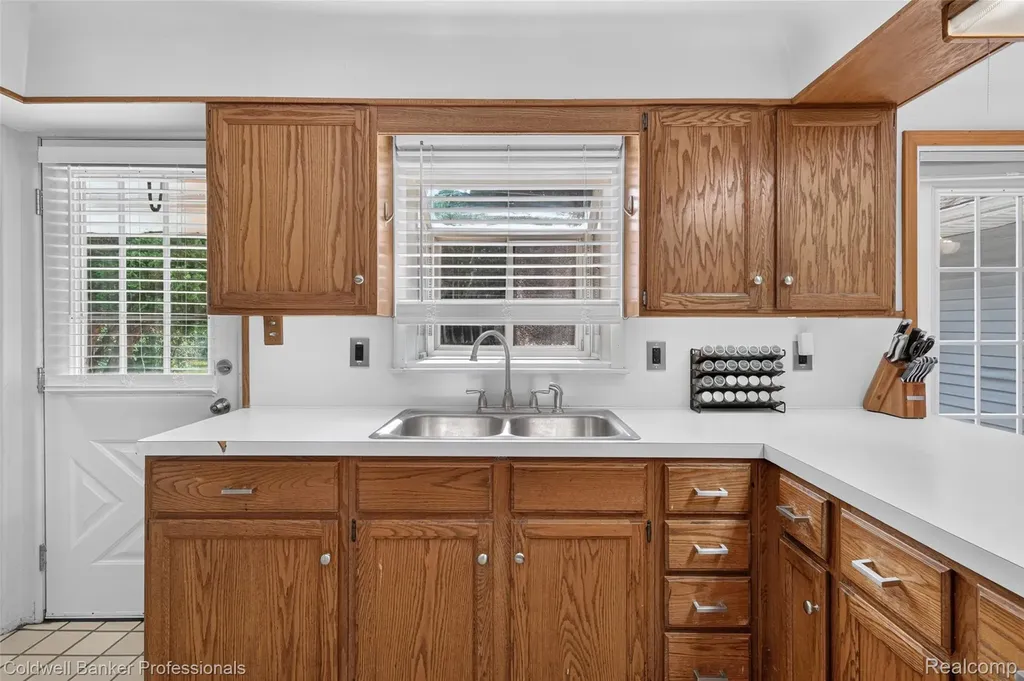 7194 N Center Road Genesee Charter Township MI 48458