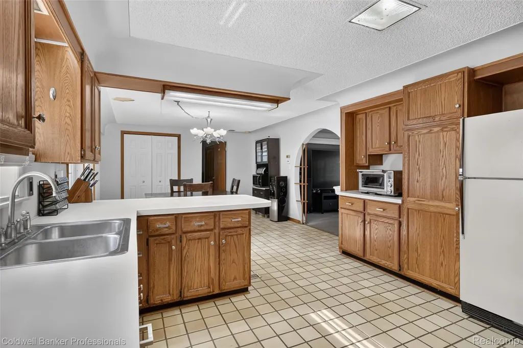 7194 N Center Road Genesee Charter Township MI 48458