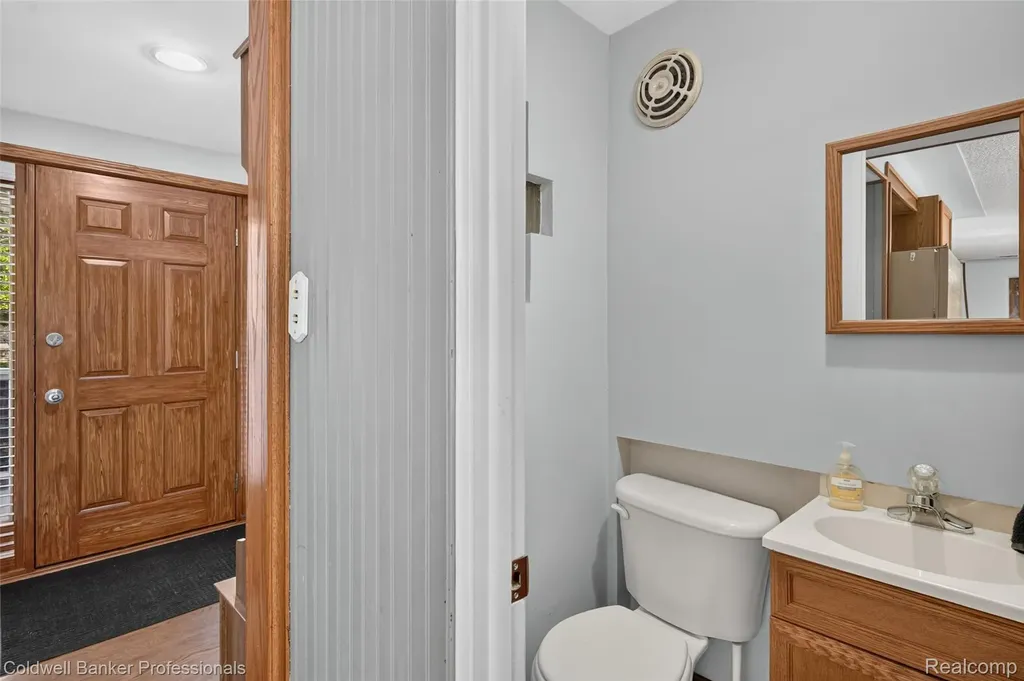 7194 N Center Road Genesee Charter Township MI 48458