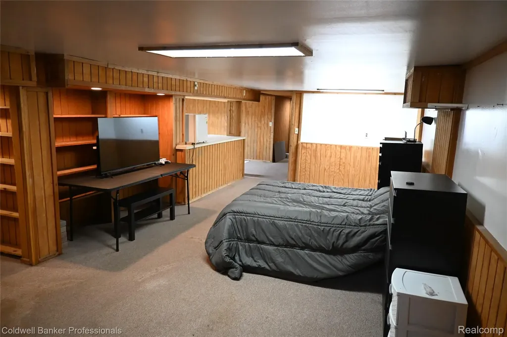 7194 N Center Road Genesee Charter Township MI 48458