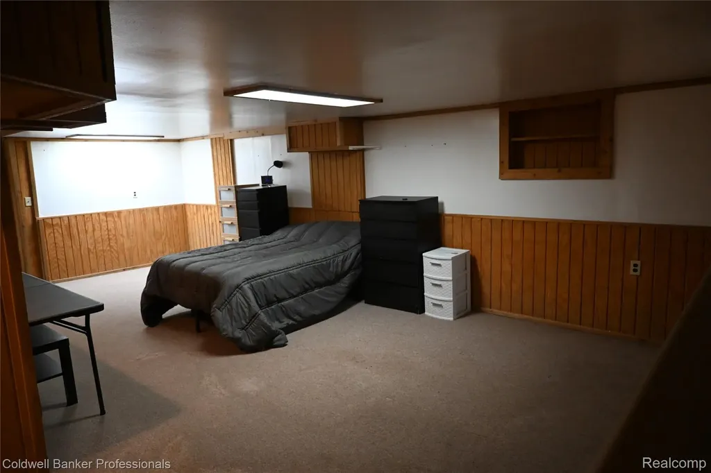 7194 N Center Road Genesee Charter Township MI 48458