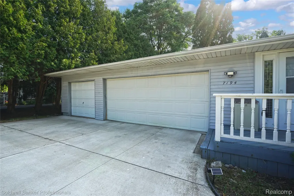 7194 N Center Road Genesee Charter Township MI 48458