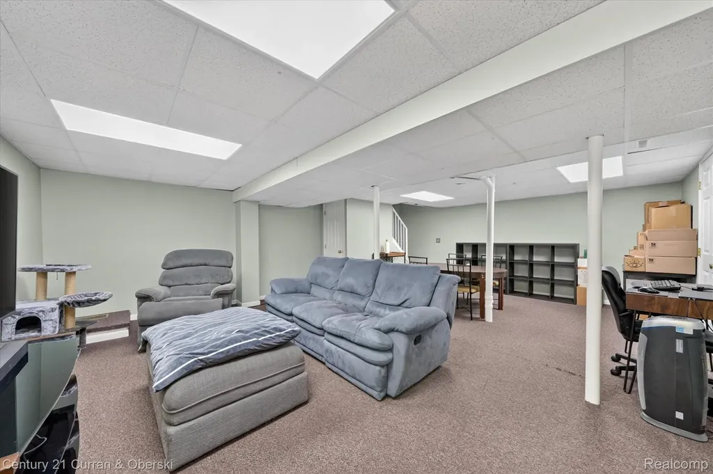 24525 Jamestowne Road Novi City MI 48375