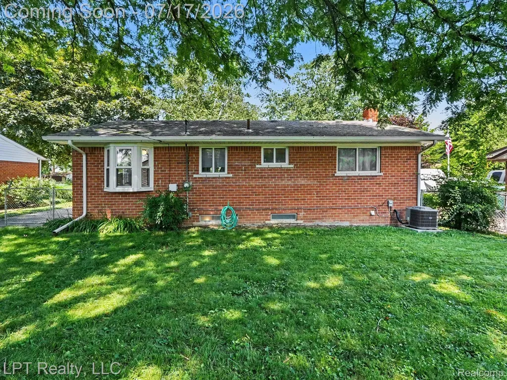 32205 John Hauk Street Garden City City MI 48135