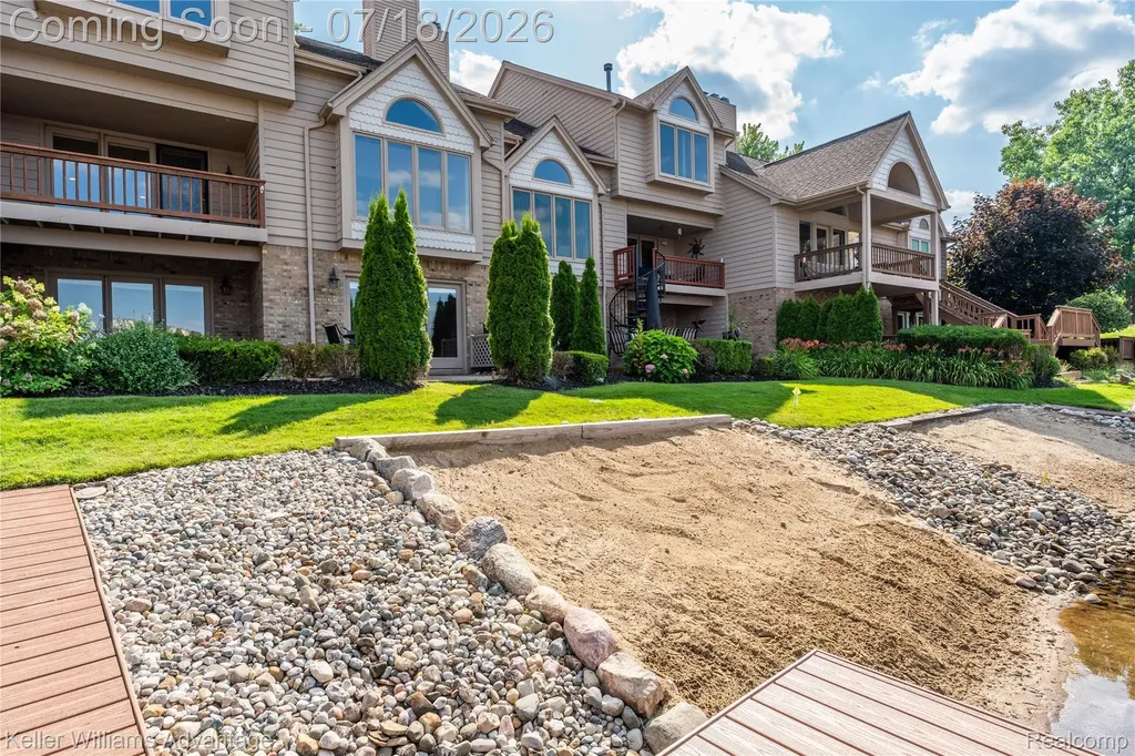 18048 Blue Heron Drive W Northville Township MI 48168