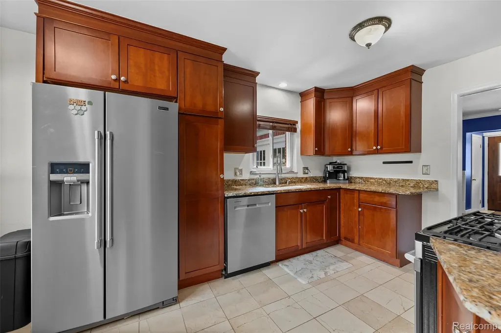 23201 Norcrest Drive St. Clair Shores City MI 48080
