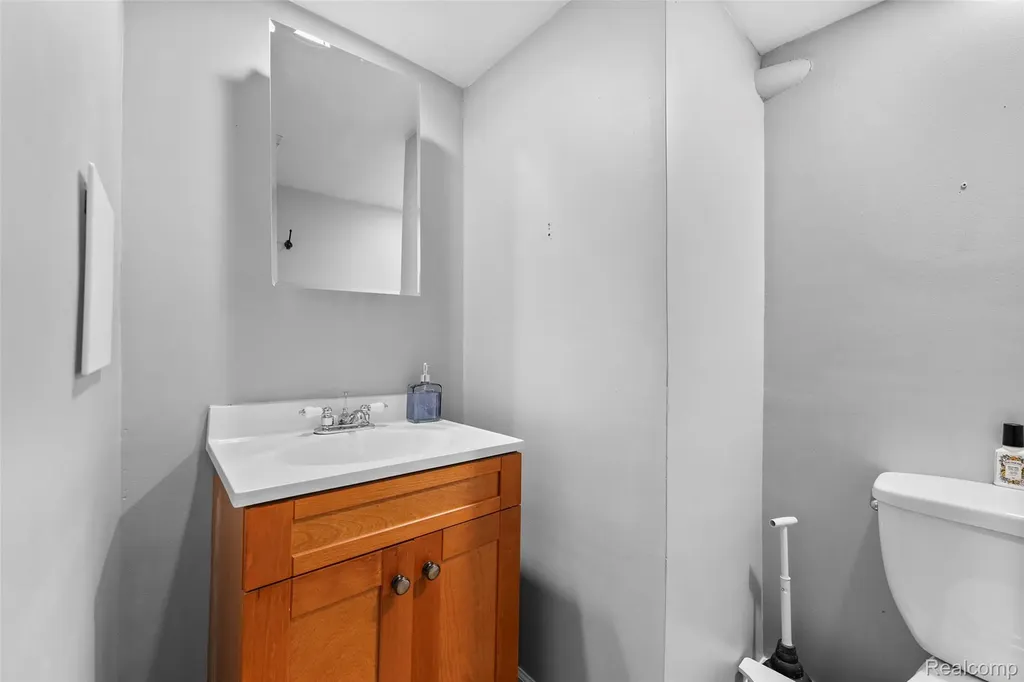 23201 Norcrest Drive St. Clair Shores City MI 48080
