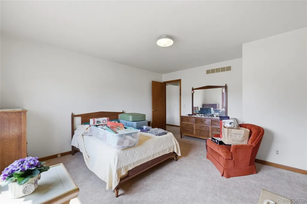 35654 Wellston Avenue Sterling Heights City MI 48312