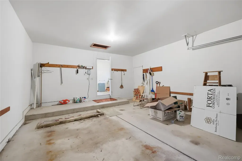 35654 Wellston Avenue Sterling Heights City MI 48312