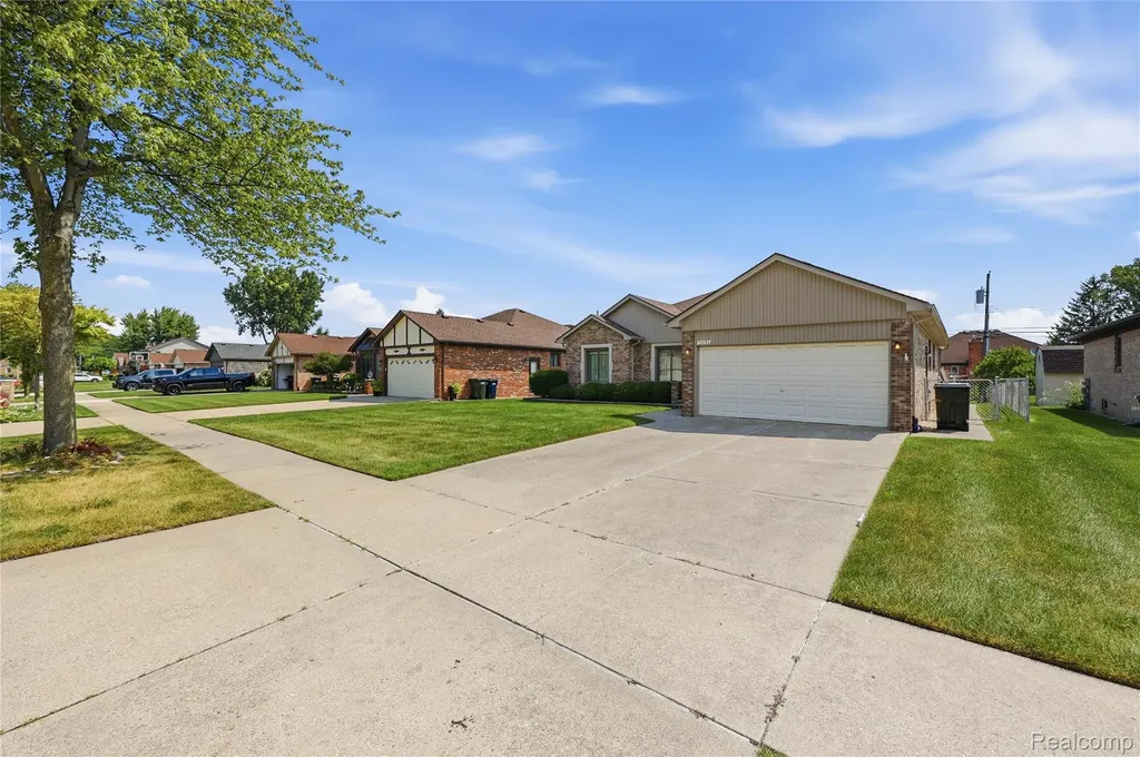 35654 Wellston Avenue Sterling Heights City MI 48312