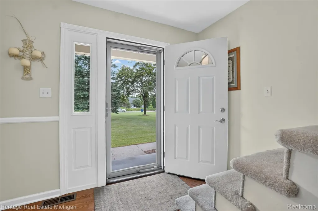 14038 Hogan Road Fenton Charter Township MI 48451