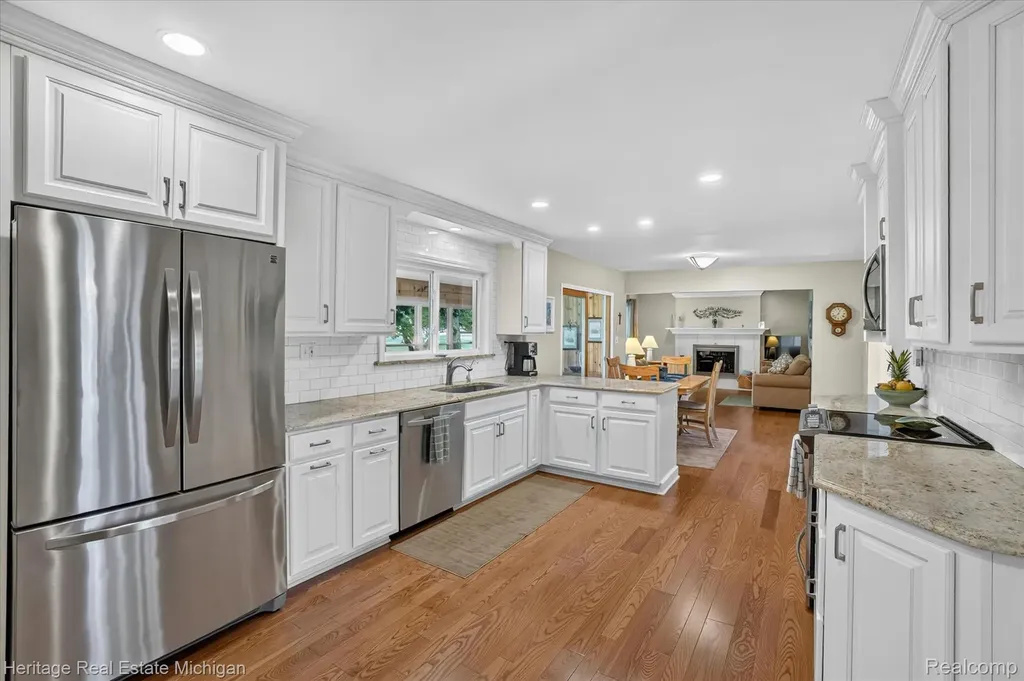 14038 Hogan Road Fenton Charter Township MI 48451