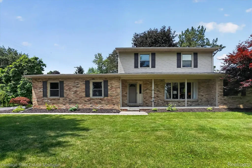 14038 Hogan Road Fenton Charter Township MI 48451