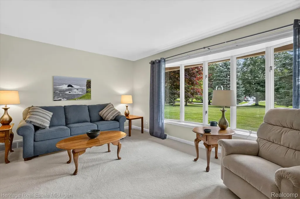 14038 Hogan Road Fenton Charter Township MI 48451