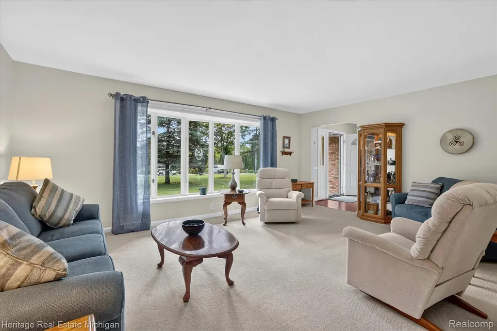 14038 Hogan Road Fenton Charter Township MI 48451
