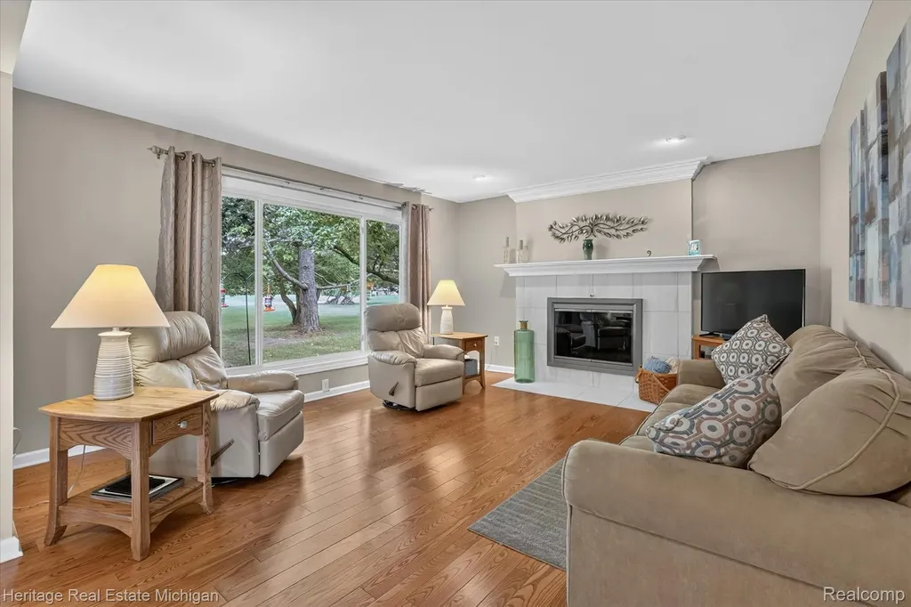 14038 Hogan Road Fenton Charter Township MI 48451